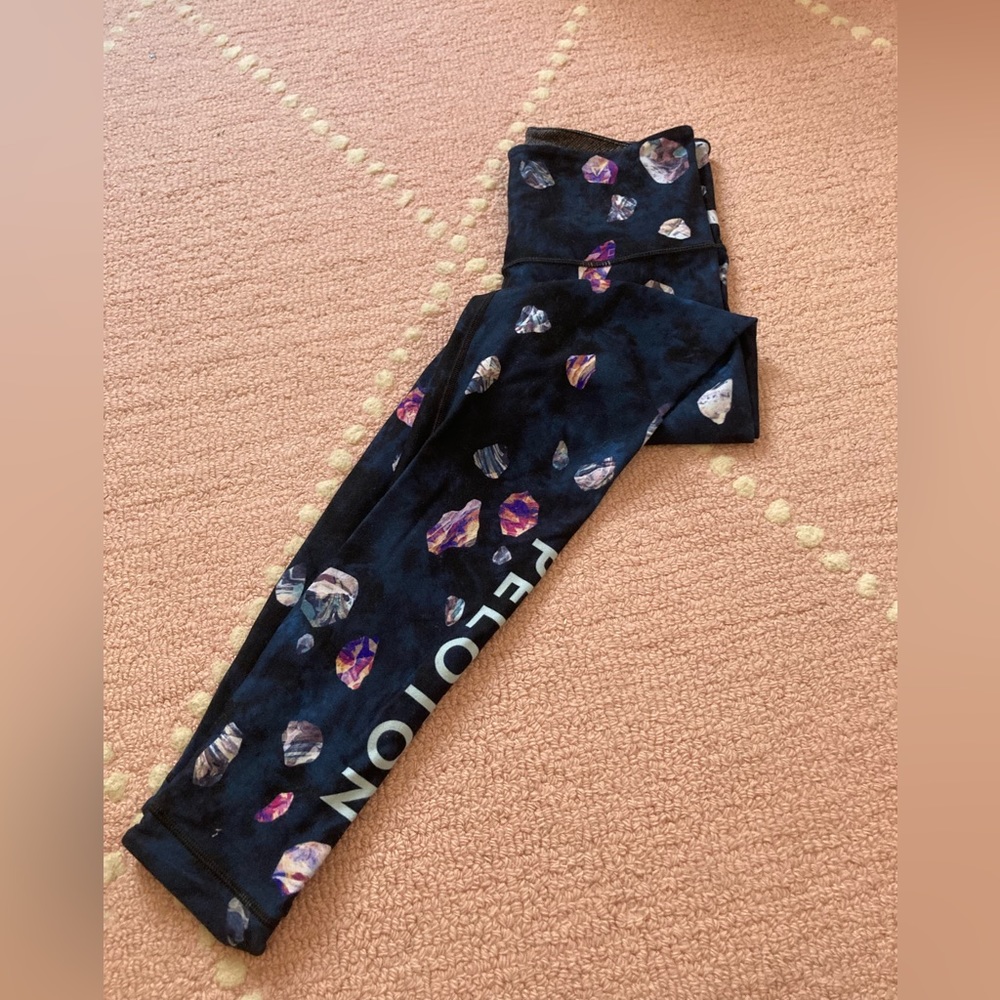 PELOTON ASTEROID S
HIGH WAIST
LEGGING
